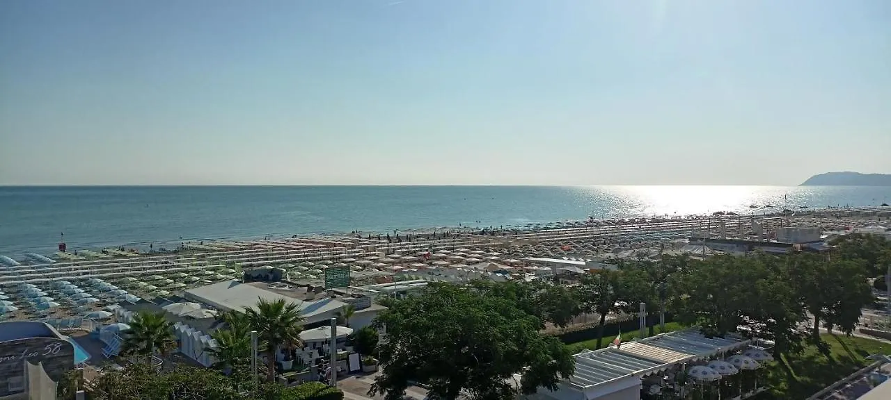 Hotel Ascot Riccione 4*,